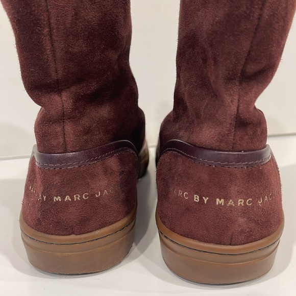 Marc by Marc Jacob’s suede booties. - Picture 3 of 7